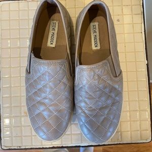Steve Madden tan slip on sneakers
